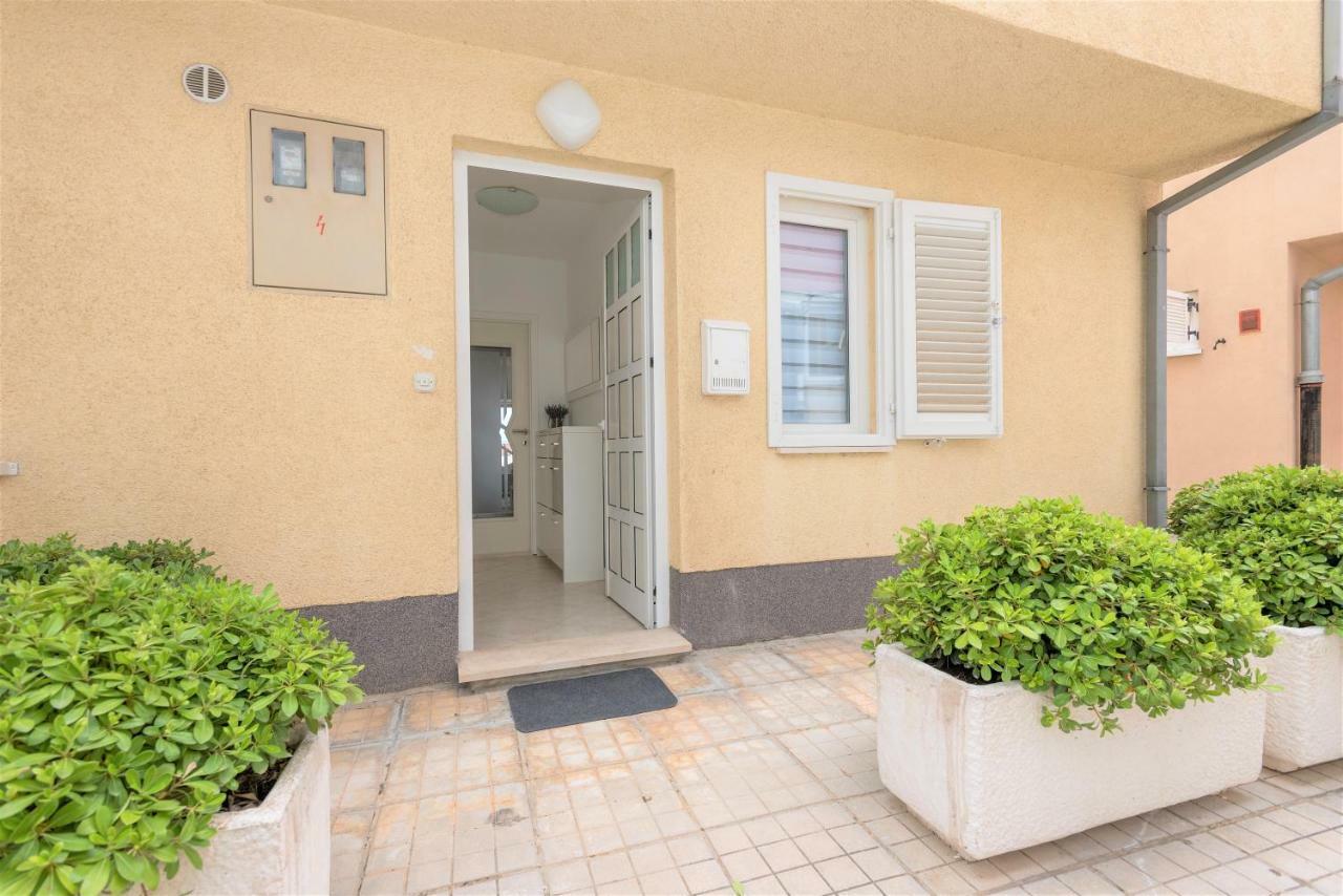 Apartment Andor Makarska Exteriör bild