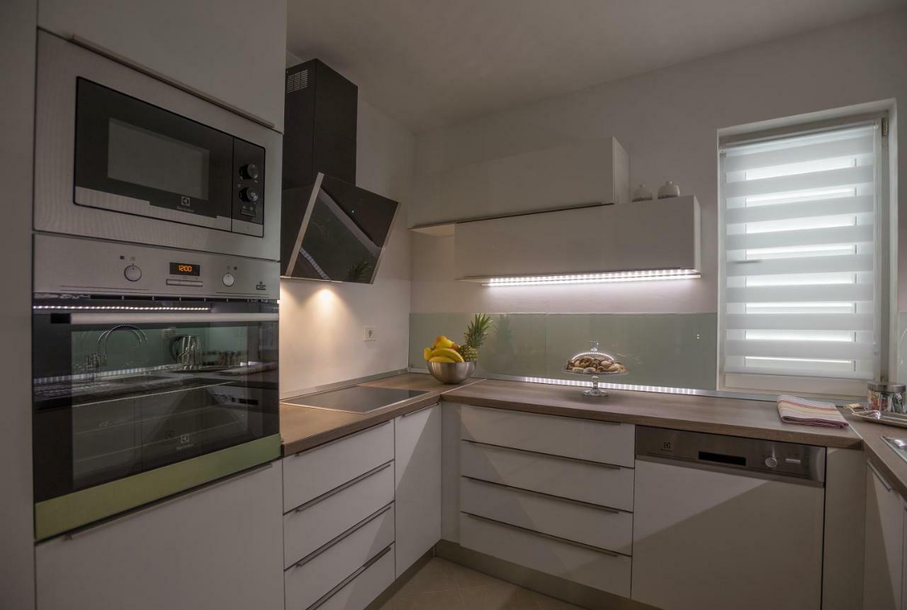 Apartment Andor Makarska Exteriör bild